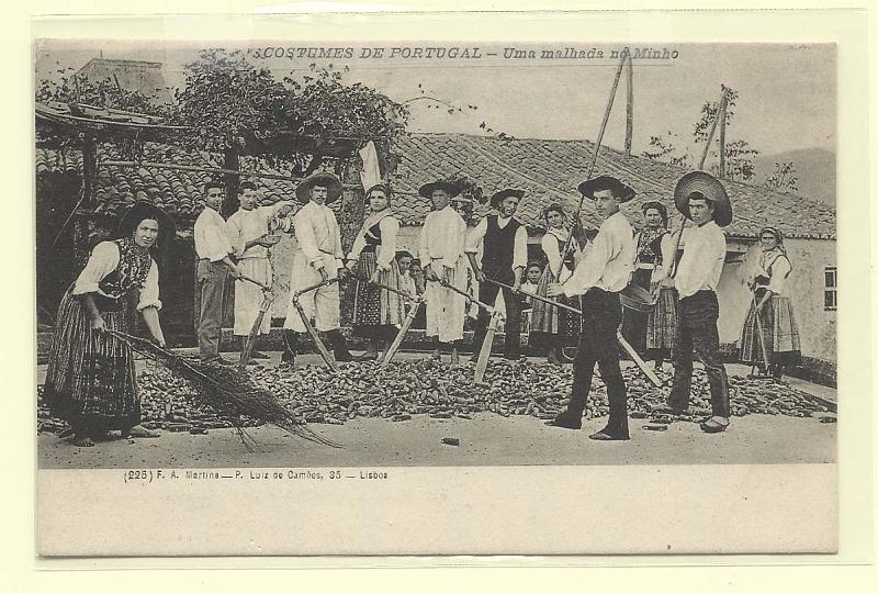 1973.jpg -     Lote:    1973      Lotes pelo Correio              Descrição:         Costumes de Portugal. &mdash; Uma malhada no Minho. Novo.        PI       Valor Base:     &euro; 10,00     Valor Venda:     Retirado     