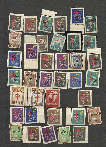 1998.jpg -     Lote:    1998      Lotes pelo Correio              Descrição:         Portugal. Lote com dezenas de vinhetas diversas, a maioria da ANT.        Lote       Valor Base:     &euro; 5,00     Valor Venda:     &euro; 7,00       