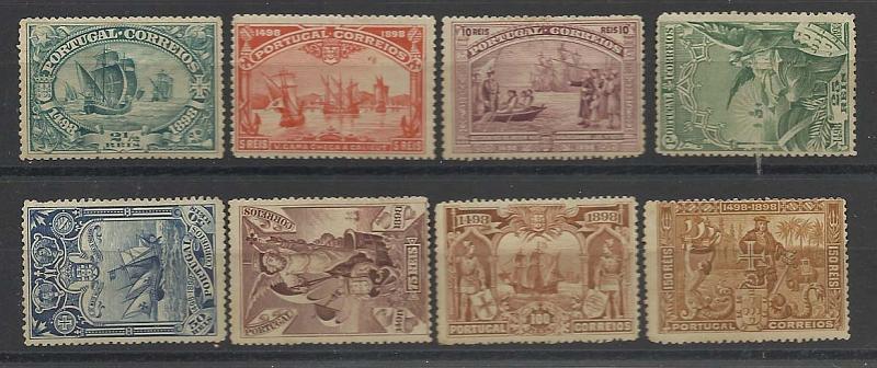 2105.jpg -     Lote:    2105      Lotes pelo Correio       Portugal        Descrição:         1911 &mdash; 4.º Centenário do Descobrimento do Caminho Marítimo para a Índia. CE148/55. Série completa com charneira pesada, Selo de 25 reis com defeitos na goma. Lote a ver. Valor de catálogo &euro; 303,00.        **       Valor Base:     &euro; 25,00     Valor Venda:     Retirado     