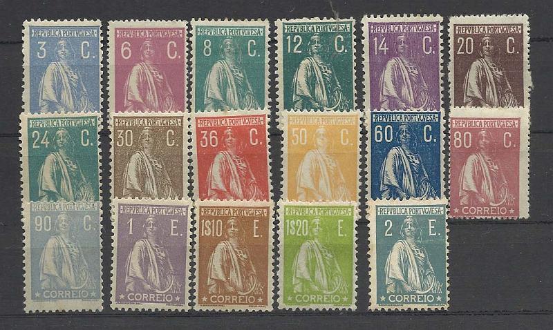 2125.jpg -     Lote:    2125      Lotes pelo Correio       Portugal        Descrição:         1920/22 &mdash; Ceres. Novas taxas e cores. CE235/251. Série completa. Valor de catálogo &euro; 117,00.        **       Valor Base:     &euro; 15,00     Valor Venda:     &euro; 17,00       