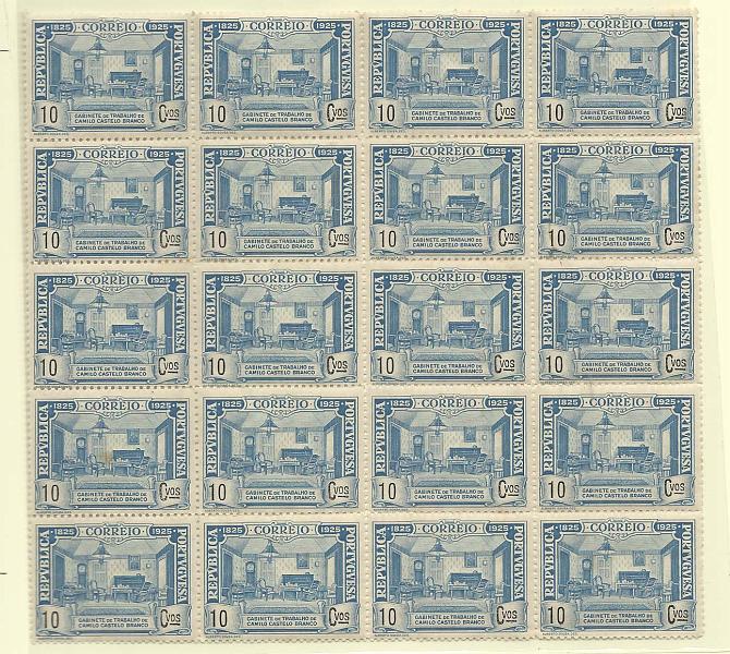 2132.jpg -     Lote:    2132      Lotes pelo Correio       Portugal        Descrição:         1925 &mdash; Centenário no Nascimento de Camilo Castelo Branco. CE336, 10c azul. Bloco com 20 selos. Valor de catálogo &euro; 11,00.        ***       Valor Base:     &euro; 3,00     Valor Venda:     &euro; 3,00       