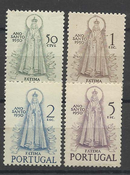 2184.jpg -     Lote:    2184      Lotes pelo Correio       Portugal        Descrição:         1950 &mdash; Ano Santo. CE719/22. Série completa com muito ligeiro sinal de charneira. Valor de catálogo &euro; 132,00.        **       Valor Base:     &euro; 15,00     Valor Venda:     &euro; 15,00       