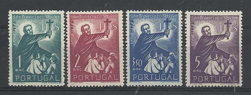 2196.jpg -     Lote:    2196      Lotes pelo Correio       Portugal        Descrição:         1952 &mdash; 4.º Centenário da Morte de S. Francisco Xavier. CE759/762. Série completa. Valor de catálogo &euro; 92,00.        **       Valor Base:     &euro; 9,00     Valor Venda:     &euro; 12,00       