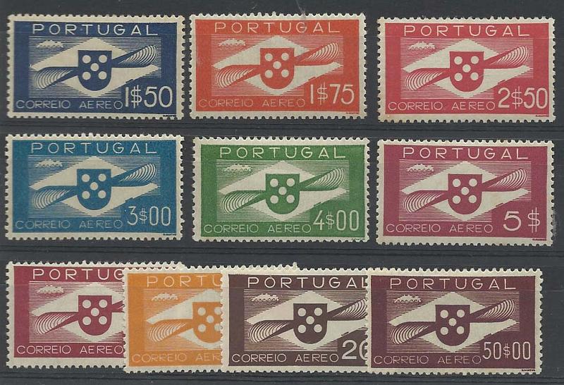 2269.jpg -     Lote:    2269      Lotes pelo Correio       Portugal        Descrição:         1936/41 &mdash; Correio Aéreo. Hélice. CE CA1/10. Série completa. Valor de catálogo &euro; 296,00.        **       Valor Base:     &euro; 40,00     Valor Venda:     &euro; 65,00       