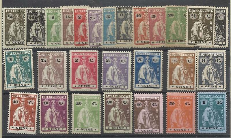 2302.jpg -     Lote:    2302      Lotes pelo Correio       Guiné       Descrição:         1914 &mdash; Ceres. CE143/158. Série completa + selos com variedades de denteado e papeis. Lote a ver.        **       Valor Base:     &euro; 15,00     Valor Venda:     &euro; 27,00       
