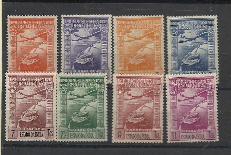 2322.jpg -     Lote:    2322      Lotes pelo Correio       Índia Portuguesa       Descrição:         1938 &mdash; Império Colonial Português * Correio Aéreo. CE CA1/8. Série completa regomada.         RG***       Valor Base:     &euro; 10,00     Valor Venda:     Retirado     