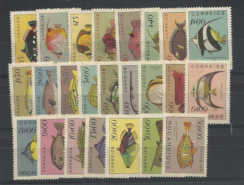 2335.jpg -     Lote:    2335      Lotes pelo Correio       Moçambique       Descrição:         1951 &mdash; Peixes de Moçambique. CE356/379. Série completa sem goma.         *       Valor Base:     &euro; 20,00     Valor Venda:     &euro; 20,00       