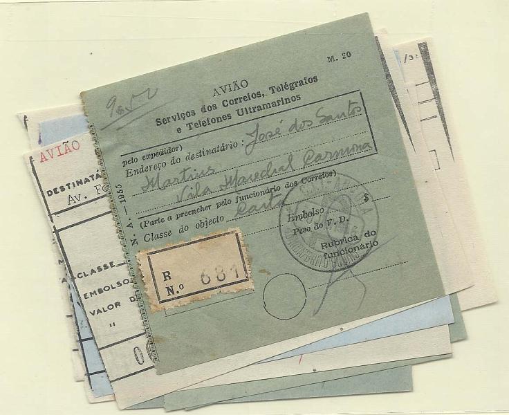 2398.jpg -     Lote:    2398      Lotes pelo Correio       Angola       Descrição:         Marcofilia diversa. Lote de 9 talões de registo, todos remetidos de Luanda com diversa marcofilia. Lote a ver.        Lote       Valor Base:     &euro; 5,00     Valor Venda:     Retirado     