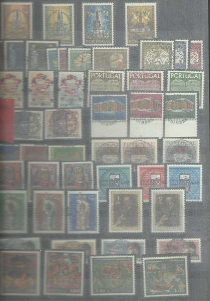 2595.jpg -     Lote:    2595      Lotes pelo Correio              Descrição:         Portugal. Classificador com séries obliteradas com carimbo de 1.º dia de circulação. Lote a ver.        Lote       Valor Base:     &euro; 15,00     Valor Venda:     &euro; 15,00       