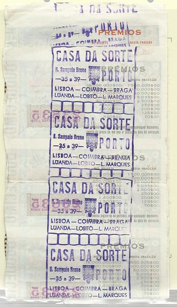 2685.jpg -     Lote:    2685      Lotes pelo Correio              Descrição:         Lotarias. Lotaria de S. António. 3 meios bilhetes dos anos de m1974, 1975 e 1978. Total de 17 fracções.        Lote       Valor Base:     &euro; 10,00     Valor Venda:     Retirado     