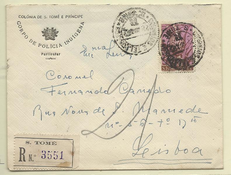 0332.jpg -     Lote:    332            S. Tomé e Príncipe       Descrição:         1948 &mdash; Frutos de S. Tomé e Príncipe. Sobrescrito circulado registado de S. Tomé (20.06.52) para Lisboa (24.06.52) com selo de 5$00 castanho e lilás, CE344.        Carta       Valor Base:     &euro; 40,00     Valor Venda:     &euro; 40,00       