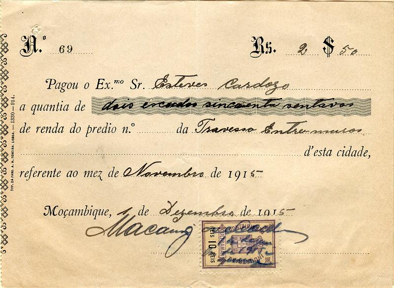 0617.jpg -     Lote:    617            Fiscais       Descrição:         Fiscais. Moçambique. Lote de dois recibos: um de 2$50 com estampilha de 10 reis (Contribuição Industrial) PB21 e outro de 2$50 com estampilha de 20 reis (Contribuição Industrial) PB22.        DOC       Valor Base:     &euro; 10,00     Valor Venda:     &euro; 14,00       