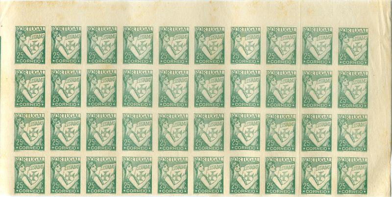 0747.jpg -     Lote:    747            Portugal       Descrição:         1931 &mdash; Lusíadas. 25C. Bloco de 40 provas não denteadas, em verde, papel "pelure" (não aprovado). Cor aprovada para esta taxa.         PRV       Valor Base:     &euro; 50,00     Valor Venda:     &euro; 50,00       