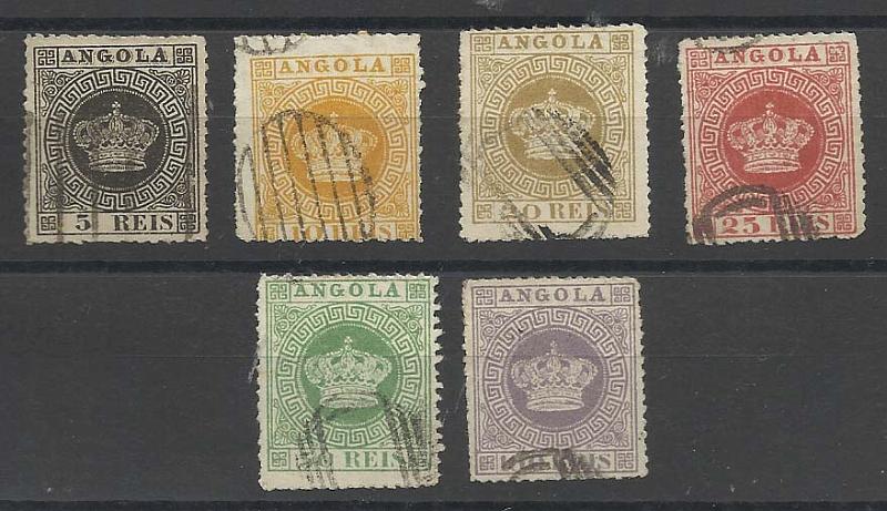 0833.jpg -     Lote:    833            Angola       Descrição:         1870/77 &mdash; Tipo Coroa. CE &frac14;, 6/7. Série completa de selos FALSOS SPIROS.        O       Valor Base:     &euro; 15,00     Valor Venda:     &euro; 15,00       