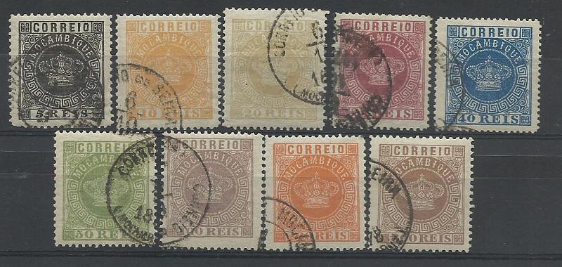 0855.jpg -     Lote:    855            Moçambique       Descrição:         1876 &mdash; Tipo Coroa. CE1/9. Série completa de selos falsos FOURNIER, obliterados também com carimbo falso.        O       Valor Base:     &euro; 40,00     Valor Venda:     &euro; 50,00       