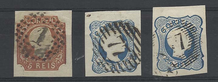 0898.jpg -     Lote:    898            Portugal       Descrição:         1856/58 &mdash; D. Pedro V. Cabelos anelados. CE10/12, 5 reis cunho II + 25 reis linhas simples e 25 reis linhas duplas. Todos os selos com margens largas. Valor de catálogo &euro; 291,00.        O       Valor Base:     &euro;      Valor Venda:     &euro; 20,00       