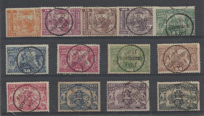 0951.jpg -     Lote:    951            Portugal       Descrição:         1894 &mdash; 5.º Centenário do Nascimento do Infante D. Henrique. CE98/110. Série completa. Valor de catálogo &euro; 584,00.        O       Valor Base:     &euro; 70,00     Valor Venda:     &euro; 75,00       