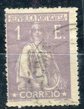 0981.jpg -     Lote:    981            Portugal       Descrição:         1920/22 &mdash; Ceres. CE248, 1E violeta claro, papel acetinado em denteado 15x14. Valor de catálogo &euro; 166,00.        O       Valor Base:     &euro; 25,00     Valor Venda:     Retirado     