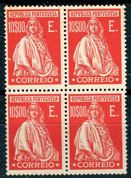 0987.jpg -     Lote:    987            Portugal       Descrição:         1926 &mdash; Ceres. Emissão Londres. CE419, 10$00 vermelho. Quadra. Valor de catálogo &euro; 118,80.        ***       Valor Base:     &euro; 20,00     Valor Venda:     &euro; 20,00       