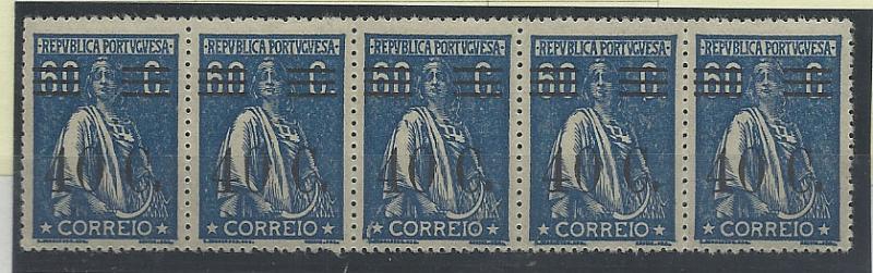 1002.jpg -     Lote:    1002            Portugal       Descrição:         1928/29 &mdash; Ceres, com sobretaxa. CE471, 40c s/ 60c azul, denteado 15x14. Tira horizontal de 5 selos. Valor de catálogo &euro; 143,50..        ***       Valor Base:     &euro; 25,00     Valor Venda:     &euro; 32,00       