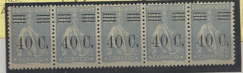 1004.jpg -     Lote:    1004            Portugal       Descrição:         1928/29 &mdash; Ceres, com sobretaxa. CE475, 40c s/ 90c azul claro, denteado 12x11 &frac12;. Tira horizontal de 5 selos. Valor de catálogo &euro; 62,50.        ***       Valor Base:     &euro; 10,00     Valor Venda:     &euro; 18,00       