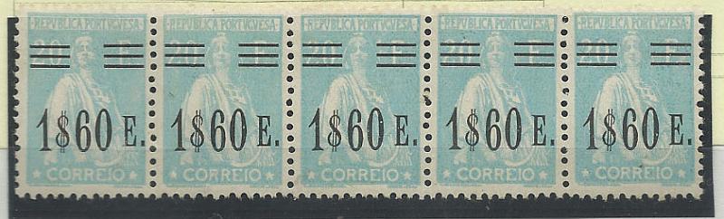 1009.jpg -     Lote:    1009            Portugal       Descrição:         1928/29 &mdash; Ceres, com sobretaxa. CE487, 1$60 s/ 20$00 azul turquesa, denteado 12x11 &frac12;. Tira horizontal de 5 selos. Valor de catálogo &euro; 200,50.        ***       Valor Base:     &euro; 35,00     Valor Venda:     &euro; 36,00       