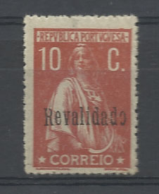 1010.jpg -     Lote:    1010            Portugal       Descrição:         1929 &mdash; Ceres, com sobrecarga "Revalidado". CE488, 10c tijolo, denteado 15x14. Valor de catálogo &euro; 818,00. MB e MR.        ***       Valor Base:     &euro; 90,00     Valor Venda:     &euro; 90,00       