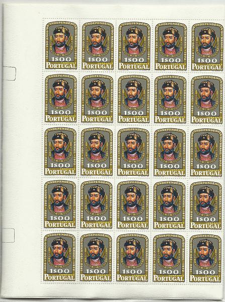 1044.jpg -     Lote:    1044            Portugal       Descrição:         1972 &mdash; 150.º Aniversário da Independência do Brasil (Lubrapex). CE 1167/1170. Série completa em folhas de 50 selos. Valor de catálogo &euro; 320,00.        ***       Valor Base:     &euro; 32,00     Valor Venda:     Retirado     