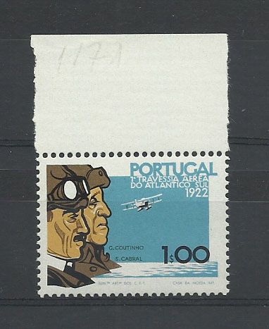 1045.jpg -     Lote:    1045            Portugal       Descrição:         1972 &mdash; Cinquentenário da Travessia Lisboa &mdash; Rio de Janeiro. CE1171,1$00, em denteado 13 &frac12;. Valor de catálogo &euro; 75,40.        ***       Valor Base:     &euro; 14,00     Valor Venda:     Retirado     