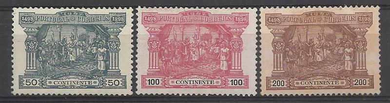 1084.jpg -     Lote:    1084            Portugal       Descrição:         1898 &mdash; Porteado. 4.º Centenário do Descobrimento do Caminho Marítimo para a Índia. CE POR4/6. Três valores fecho de série. Valor de catálogo &euro; 420,00.        RG***       Valor Base:     &euro; 40,00     Valor Venda:     &euro; 40,00       