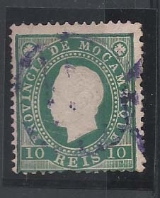 1462.jpg -     Lote:    1462            Moçambique       Descrição:         Carimbos mudos de barras. 1886 &mdash; D. Luís I. CE16, 10 reis verde obliterado com carimbo mudo circular de 3 barras paralelas, batido a preto (segundo Altino Pinto no livro "Marcofilia de Moçambique" é o subtipo M1.5.        O       Valor Base:     &euro; 20,00     Valor Venda:     Retirado     