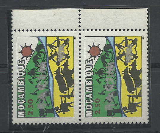 1593.jpg -     Lote:    1593                   Descrição:         Moçambique * Palops. 1976 &mdash; Feira Internacional, Comercial e Industrial de Moçambique. AR42, 2$50. Par vertical com a sobrecarga prateada.        ***       Valor Base:     &euro; 20,00     Valor Venda:     Retirado     
