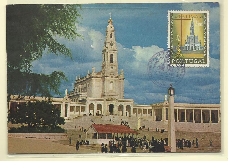 1925.jpg -     Lote:    1925      Lotes pelo Correio              Descrição:         Cinquentenário das Aparições de Fátima. Postal ilustrado concordante com selo de 2$80 CE1001, obliterados com carimbo comemorativo de Fátima (13.05.67).        PM       Valor Base:     &euro; 10,00     Valor Venda:     Retirado     