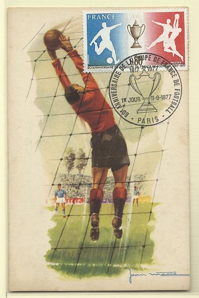 1988.jpg -     Lote:    1988      Lotes pelo Correio              Descrição:         França - Futebol. Postal ilustrado concordante com selo de 0,80, Yv 1940, obliterados com carimbo de 1.º dia de circulação de Paris (11.08.77).        PM       Valor Base:     &euro; 15,00     Valor Venda:     Retirado     