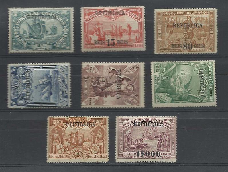 2194.jpg -     Lote:    2194      Lotes pelo Correio       Portugal       Descrição:         1911 &mdash; 4.º Centenário do Descobrimento do Caminho Marítimo para a Índia, com sobrecarga REPUBLICA sobre selos postais do Continente. CE 184/191. Série completa. Valor de catálogo &euro; 216,00.        RG***       Valor Base:     &euro; 20,00     Valor Venda:     &euro; 20,00       