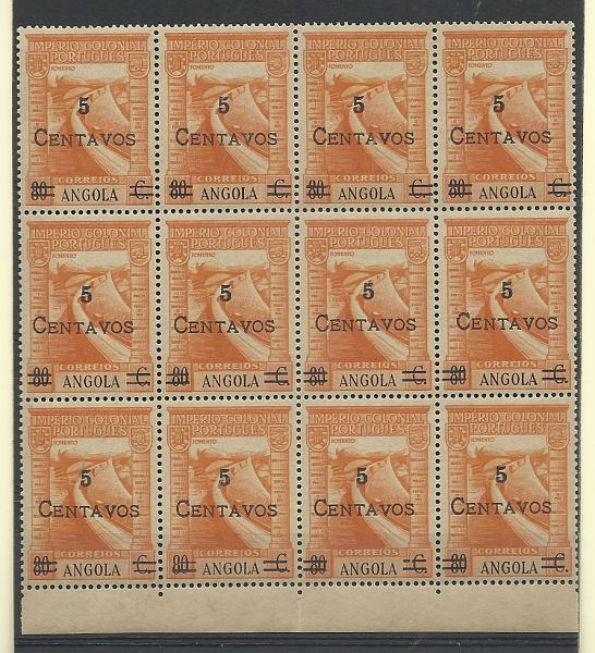 2311.jpg -     Lote:    2311      Lotes pelo Correio       Angola       Descrição:         1945/46 &mdash; Império Colonial Português, com sobretaxa. CE286, 5c s/ 80c laranja. Bloco de 12 selos. Valor de catálogo &euro; 19,80.        ***       Valor Base:     &euro; 4,00     Valor Venda:     Retirado     