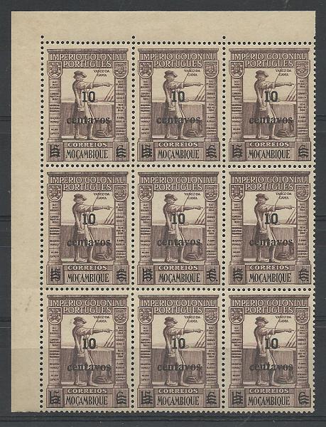 2340.jpg -     Lote:    2340      Lotes pelo Correio       Moçambique       Descrição:         1946 &mdash; Império Colonial Português, com sobretaxa. CE316, 10c s/ 15c. Bloco de 9 selo. Valor de catálogo &euro; 17,10.        ***       Valor Base:     &euro; 4,00     Valor Venda:     Retirado     