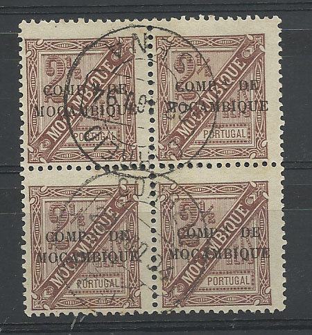 2347.jpg -     Lote:    2347      Lotes pelo Correio       Companhia de Moçambique       Descrição:         1894 &mdash; D. Carlos I. Selos de Moçambique com sobrecarga COMP.ª DE MOÇAMBIQUE. CE10, 2 &frac12; reis castanho, denteado 11 &frac12;. Valor de catálogo &euro; 4,80.        O       Valor Base:     &euro; 2,00     Valor Venda:     Retirado     