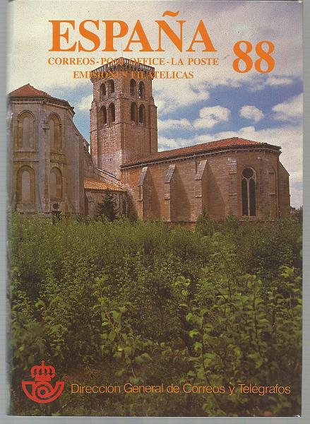 2449.jpg -     Lote:    2449      Lotes pelo Correio              Descrição:         Espanha. 1988 &mdash; Brochura com os selos, blocos e carteiras do ano de 1988.        CRT       Valor Base:     &euro; 12,00     Valor Venda:     &euro; 12,00       