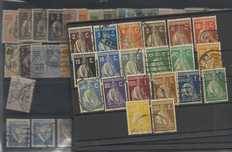 2559.jpg -     Lote:    2559      Lotes pelo Correio              Descrição:         Portugal. Lote com dezenas de selos tipo Ceres, todos usados. Lote a ver.        Lote       Valor Base:     &euro; 12,00     Valor Venda:     &euro; 16,00       