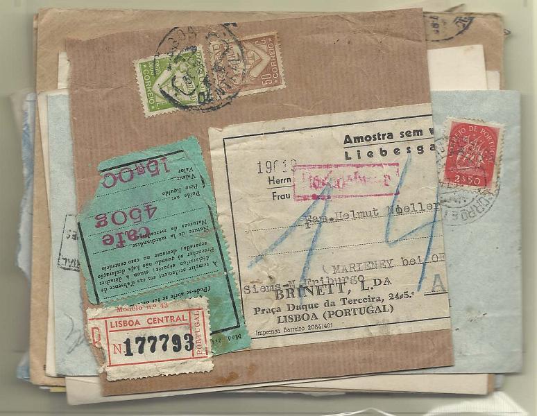 2565.jpg -     Lote:    2565      Lotes pelo Correio              Descrição:         Portugal. Lote com cerca de um dúzia de cartas e postais circulados. Lote a ver.        Lote       Valor Base:     &euro; 6,00     Valor Venda:     Retirado     