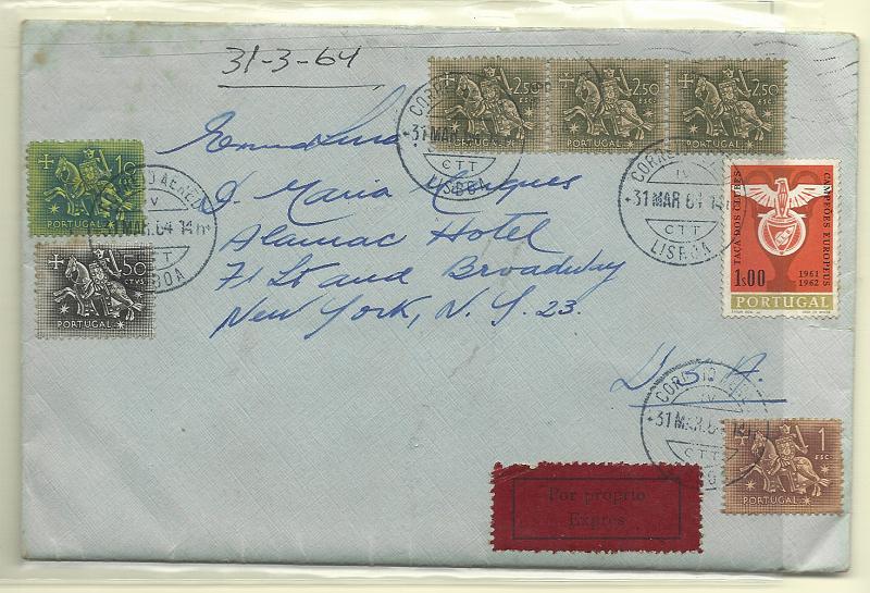 0293.jpg -     Lote:    293            Portugal       Descrição:         1953/63 &mdash; Cavaleiro Medieval + Vitórias do Benfica, Sobrescrito circulado "POR PRÓPRIO" de Lisboa (31.03.61) para os EUA com selos de 50c, 1$00, 3x2$50, 10$00 e 1$00. CE766, 768, 773, 775 e 904.         Carta       Valor Base:     &euro; 10,00     Valor Venda:     &euro;      