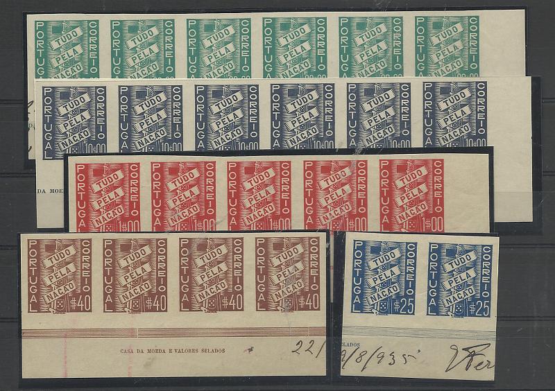 0896.jpg -     Lote:    896            Portugal       Descrição:         1935/41 &mdash; Tudo pela Nação. CE570/74. Série completa de provas não denteadas em tiras do fundo e canto de folhas e manuscritas na margem inferior: $25 em para com data ".9/8/935" e assinatura parcial "E Ferr.."; $40 em tira de 4 provas; 1$00 em tira de 5 provas; 10$00 em tira de seis provas com anotações manuscritas relativas a cores; 20$00 em tira de seis provas com data "20/12/940" e assinatura "A. Rodrigues" manuscritas.         PRV       Valor Base:     &euro; 120,00     Valor Venda:     &euro;      