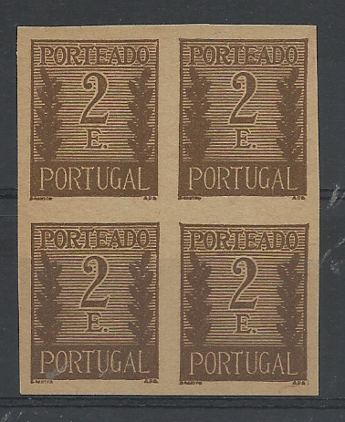 0933.jpg -     Lote:    933            Portugal       Descrição:         1940 &mdash; Porteado. Algarismo ladeado de ramos. CE63, 2E. Quadra de provas não denteadas em castanho sobre papel camurça (cor e papel não aprovados).         PRV       Valor Base:     &euro; 6,00     Valor Venda:     &euro;      