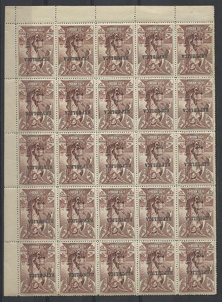 1175.jpg -     Lote:    1175            Portugal       Descrição:         1911 &mdash; 4.º Centenário do Descobrimento do Caminho Marítimo para a Índia, com sobrecarga REPUBLICA. CE139, 75 reis castanho. Bloco com 25 selos. Valor de catálogo &euro; 87,50.         ***       Valor Base:     &euro; 12,00     Valor Venda:     &euro;      