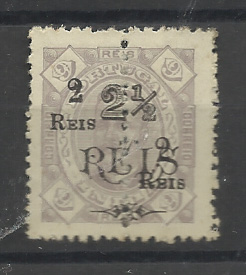 1431.jpg -     Lote:    1431            Índia       Descrição:         1911/13 &mdash; D. Carlos I. Selos de 1903, perfurados a meio e com sobretaxa. CE227, 2 s/ 2 &frac12; s/ 9 reis lilás, sobrecarga A, denteado 12 &frac12;, com "S" invertido. Valor de catálogo &euro; 205,00. B e MR.         *       Valor Base:     &euro; 60,00     Valor Venda:     &euro;      