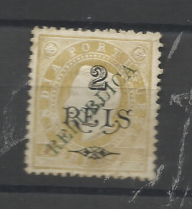 1445.jpg -     Lote:    1445            Índia       Descrição:         1914 &mdash; D. Carlos I. Selos de 1902, com sobrecarga REPUBLICA tipografada localmente. NÃO CATALOGADO. 2 reis s/ 4 &frac12; reis bistre. Sobrecarga a verde.         *       Valor Base:     &euro; 20,00     Valor Venda:     &euro;      