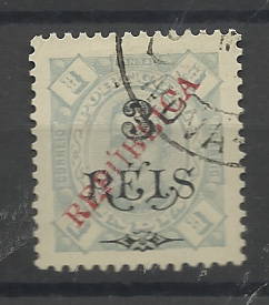 1454.jpg -     Lote:    1454            Índia       Descrição:         1914 &mdash; D. Carlos I. Selos de 1902, com sobrecarga REPUBLICA tipografada localmente. NÃO CATALOGADO. 2 reis s/ 1 Tanga, azul claro. MR.         O       Valor Base:     &euro; 35,00     Valor Venda:     &euro;      