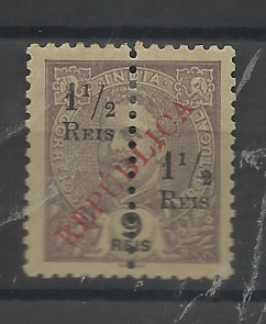 1463.jpg -     Lote:    1463            Índia       Descrição:         1914 &mdash; D. Carlos I com sobrecarga REPUBLICA local, perfurados ao meio e com sobretaxa. NÃO CATALOGADO. 1 &frac12; reis s/ 9 reis lilás cinzento.         *       Valor Base:     &euro; 20,00     Valor Venda:     &euro;      