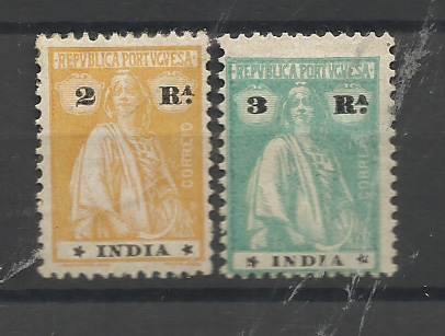 1471.jpg -     Lote:    1471            Índia       Descrição:         1922 &mdash; Ceres. CE 320/321, 2 e 3 rupias, papel lustrado espesso, denteado 12 x 11 &frac12;. Estrelas III/IV. Valor de catálogo &euro; 113,00.         **       Valor Base:     &euro; 25,00     Valor Venda:     &euro;      